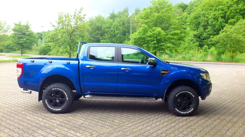 Kompletträder 285/70 R17  8J x 17 RGR3