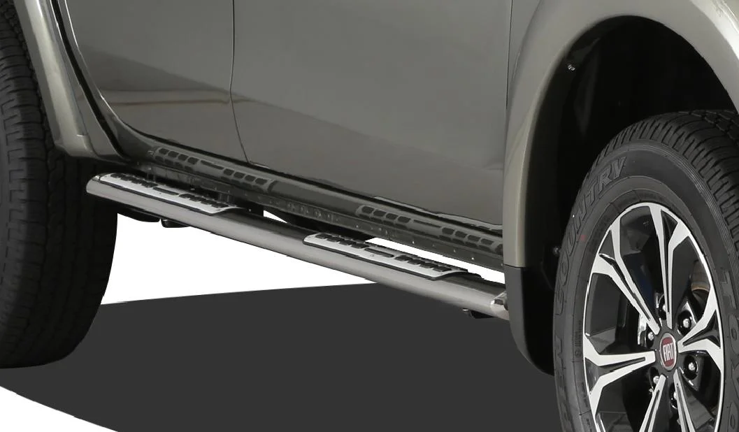 Schwellerrohre Design oval mit Tritt-Auflage