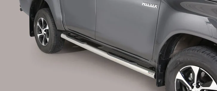 Schwellerrohre rund mit Tritt-Auflage