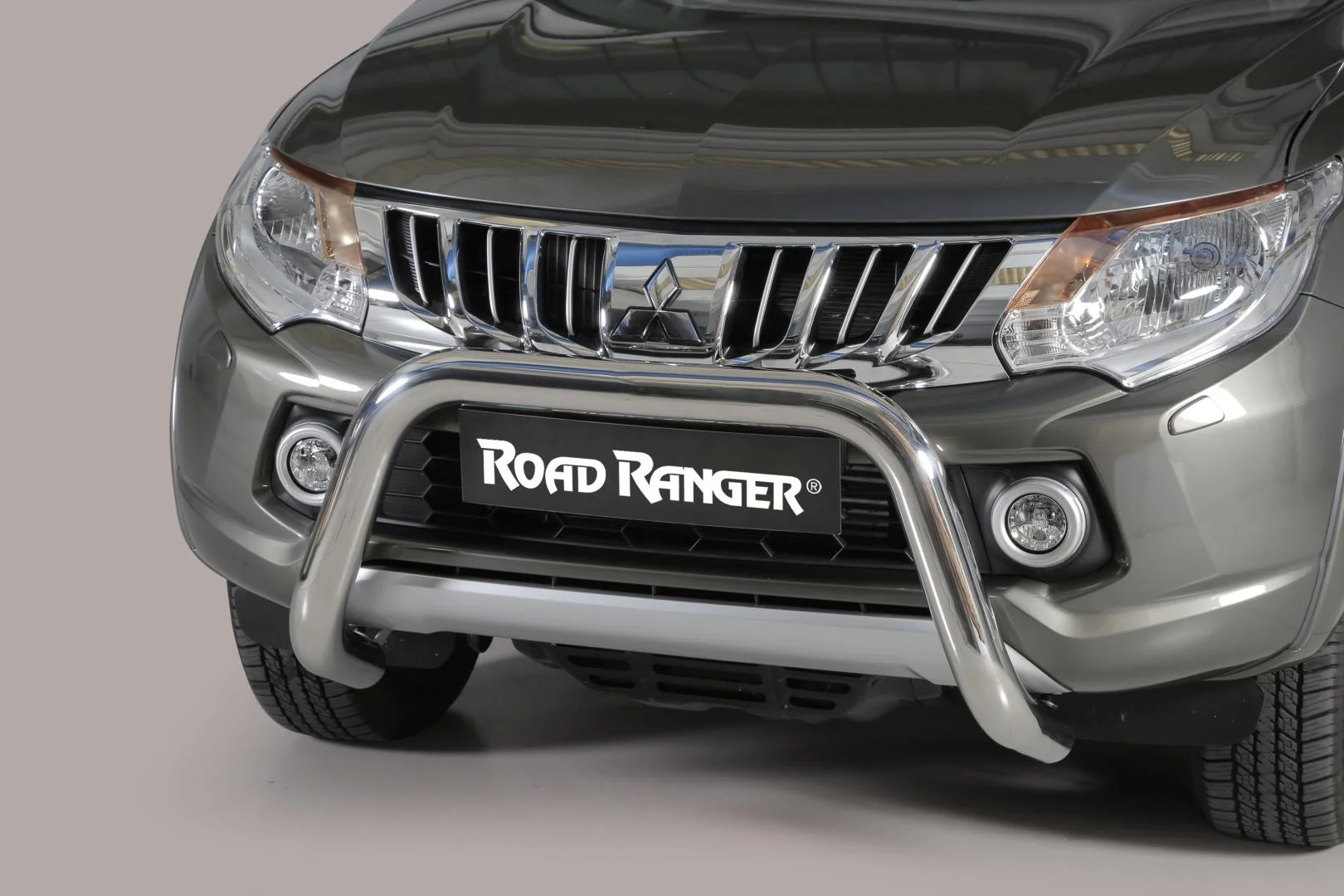 EU Personenschutzbügel aus Edelstahl 76 mm